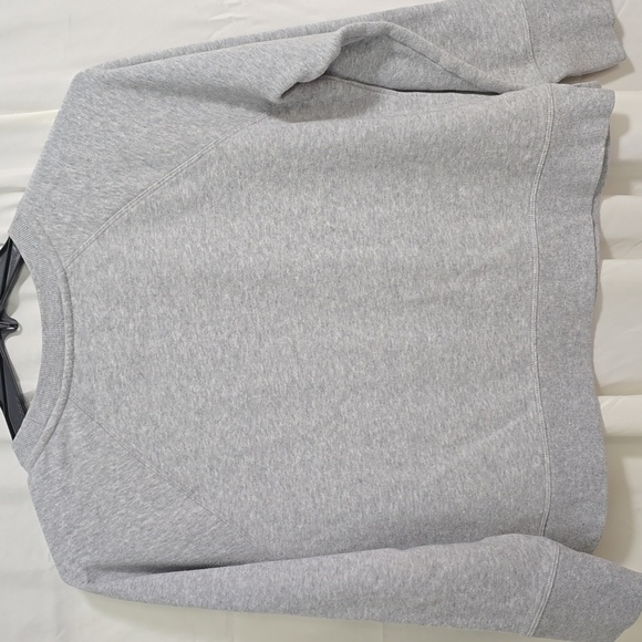 Calvin Klein Performance Womens Petite Large Light Gray Crop Sweatshirt - Picture 2 of 6